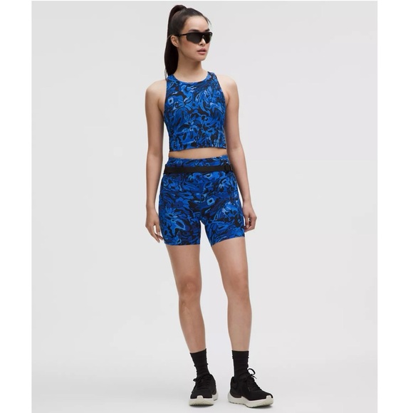 New LULULEMON Fast and Free 6" Short Flower Meld Galactic Cobalt Pockets Women 4 - Picture 16 of 16